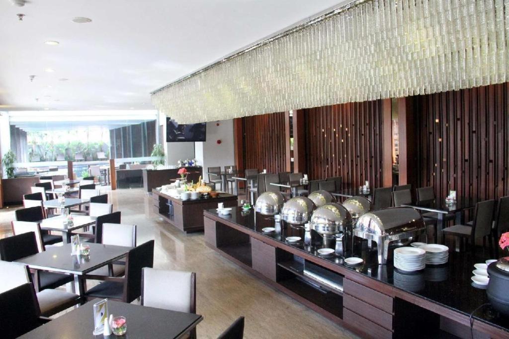 Mitra Bandung Hotel Exterior photo